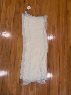 Lightweight White Scarf with Subtle Fringe Trim NWT